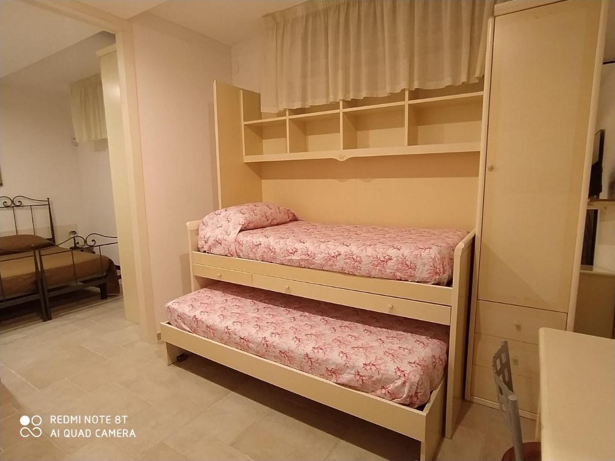 Bollicine Hotel Бари Екстериор снимка