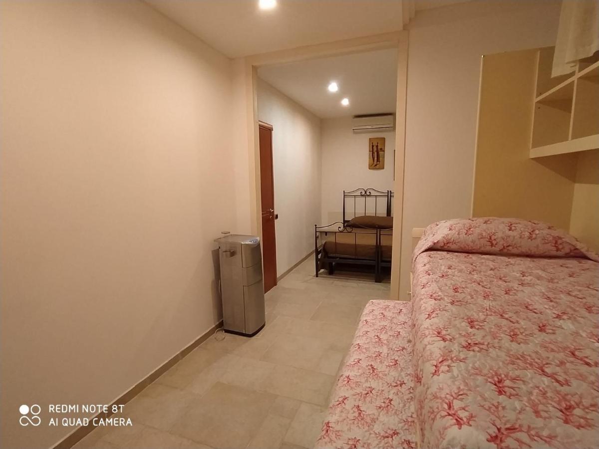 Bollicine Hotel Бари Екстериор снимка