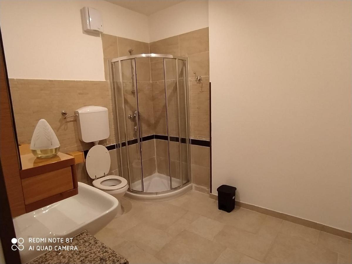 Bollicine Hotel Бари Екстериор снимка