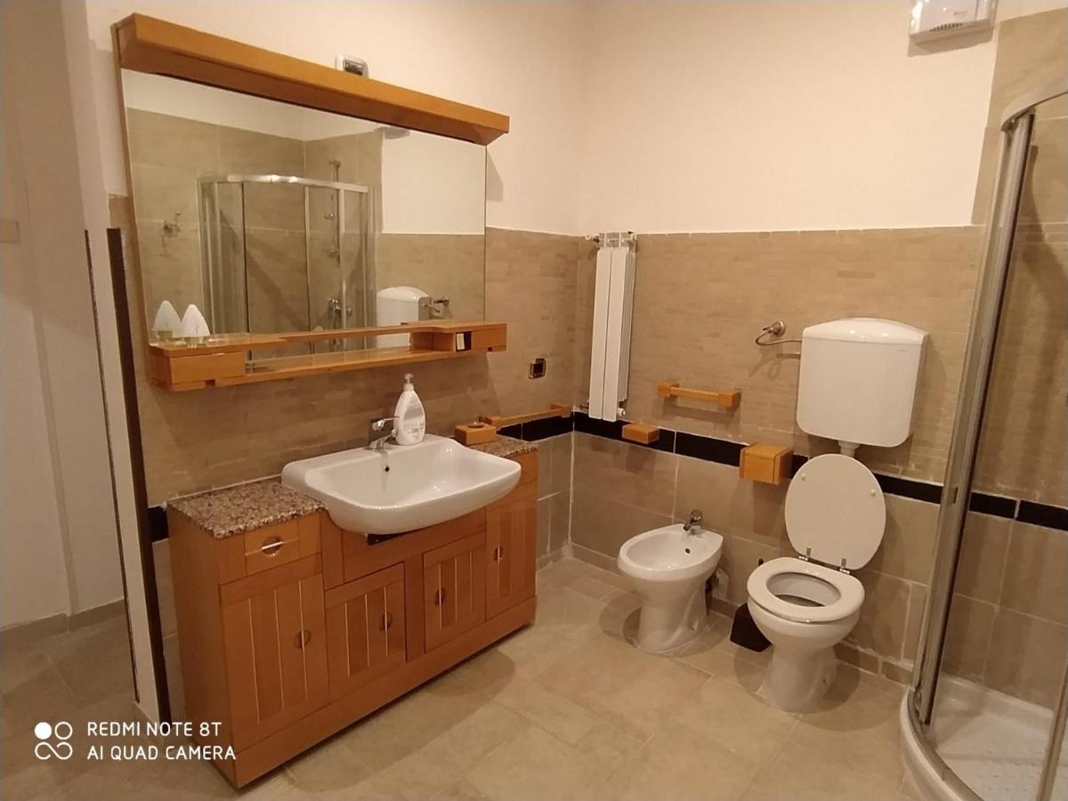 Bollicine Hotel Бари Екстериор снимка