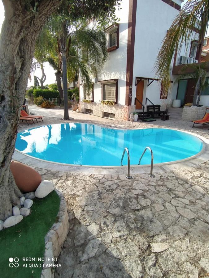 Bollicine Hotel Бари Екстериор снимка