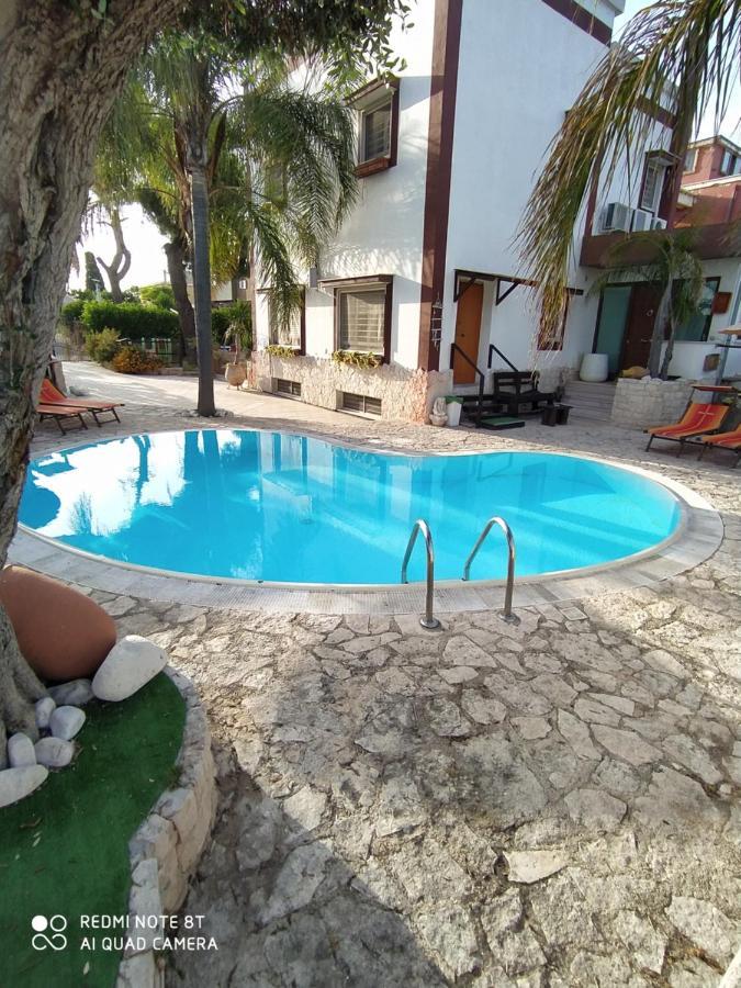 Bollicine Hotel Бари Екстериор снимка